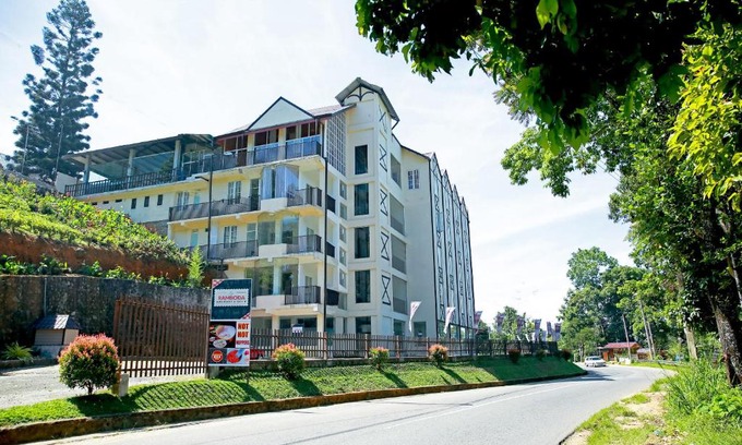 Katukitula Hotel | Discover Glenloch Tea Factory Hotel: Family-Friendly Retreat