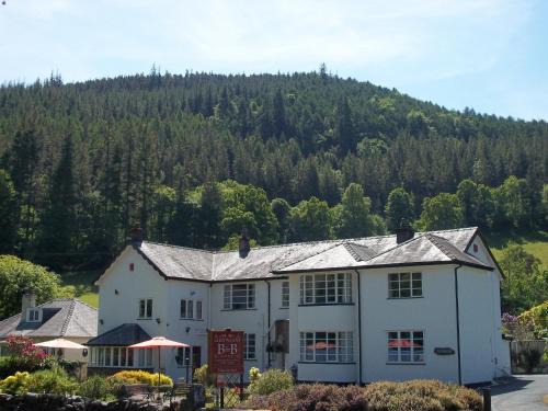 Gwynedd- Snowdonia Bed & Breakfast | Discover Glenwood Guesthouse in Betws-y-Coed: 4-Star Escape