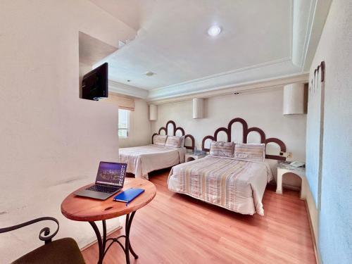 Cuautlancingo Hotel | Budget-Friendly Global Express Puebla with Family Amenities