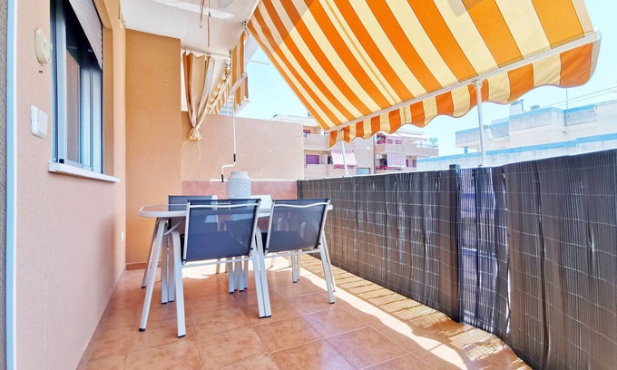 Canet de Berenguer Apartment | Family-Friendly Beachfront Apartment in Canet de Berenguer