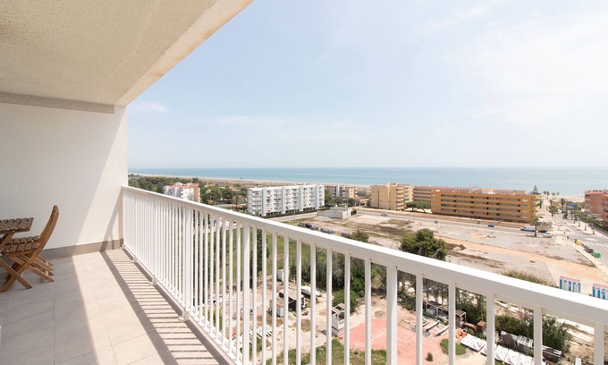 Canet de Berenguer Apartment | Seaside Retreat: Apartment with Terrace & Top Amenities