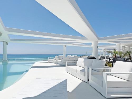 Canet de Berenguer Apartment | Modern Apartment with Terraces and Spectacular Views