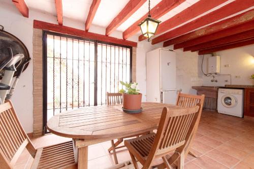 Quart de les Valls House | Kid-Friendly Getaway at Global Properties in Quart de les Valls