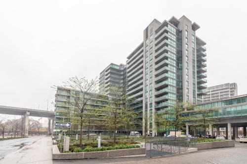 Fort York Apartment | Discover GLOBALSTAY Condos with Oceanfront Amenities