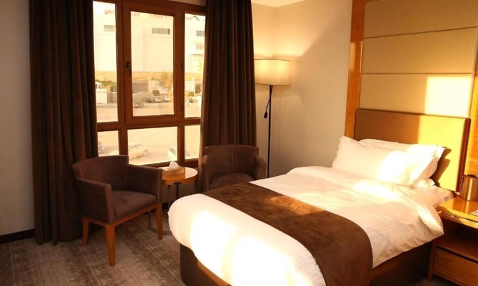 Suwailih Hotel | Gloria Hotel | Superior Double or Twin Room | Close to King Hussein Park
