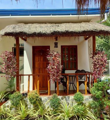 Panglao Bed & Breakfast | Top-Rated Glorias Panglao Inn: Pet Friendly & Breakfast Included