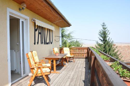 Fertoboz Bed & Breakfast | Cozy Gloriett Panzió with Fireplace and Hot Tub