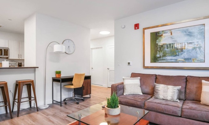 Orange Hotel | Elegant 1BR King with Free Parking, Minutes from NYC