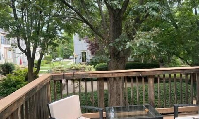 Reston Apartment | Exceptional 3-Bedroom Retreat in Convenient DC Location