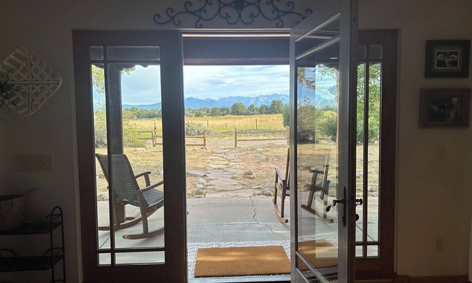 Hesperus House | Experience Breathtaking Mountain Views at Setting Sun Ranch
