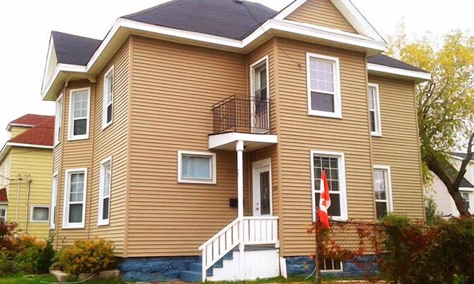 Moncton House | Discover Glory Guest Suites in Downtown Moncton