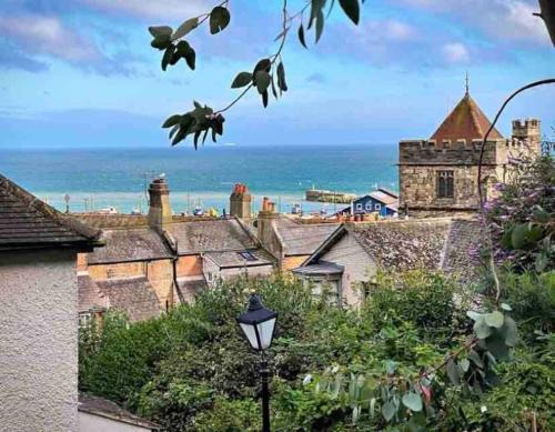 Old Town Hastings House | Oceanfront Escape at Gloucester House - Rated 9.7/10