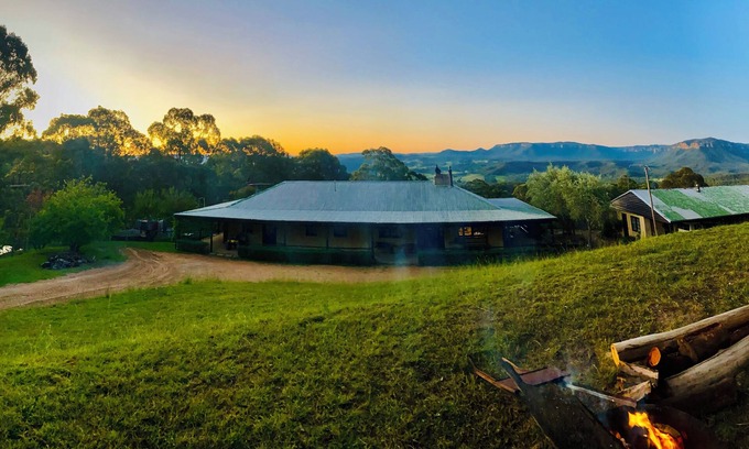 Megalong Valley Other | Unwind at GlynNewydd: Family-Friendly Retreat with Pets
