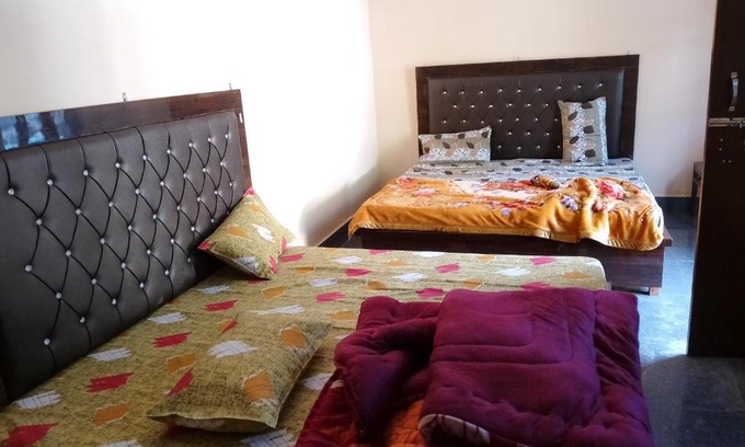 Nandaprayag Hotel | Pet-Friendly GM Guest House with Breakfast for Families