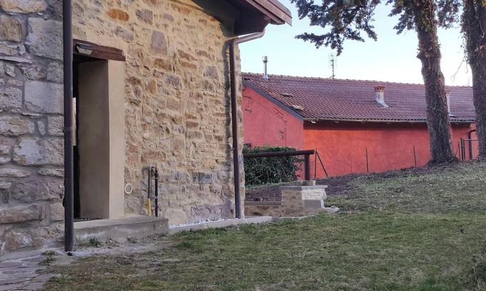 Loiano Villa | Relax at Gnazzano Home 2 - Pet Friendly & Spa Amenities