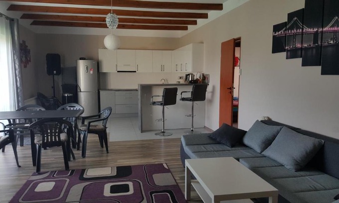 Kleszczele House | Pet-Friendly Retreat at Gościnna Arkada with Breakfast Included