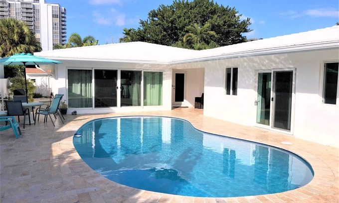 Lauderdale Beach House | Experience Luxury at Lauderdale Beachside Pool Home