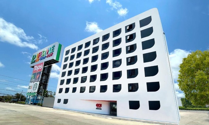 Ban Chang Hotel | Discover GO! Hotel Ban Chang: Pet-Friendly & Family-Ready