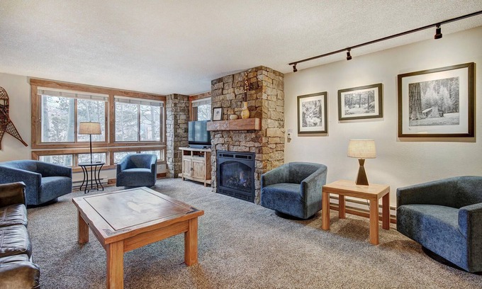 Breckenridge Condo | Prime City Access with Pool & Spa - Guest Rated 9.8