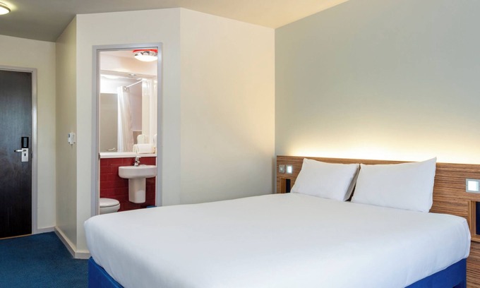 Lancaster Hotel | Discover Ibis Budget Lancaster Centre with Family-Friendly Amenities