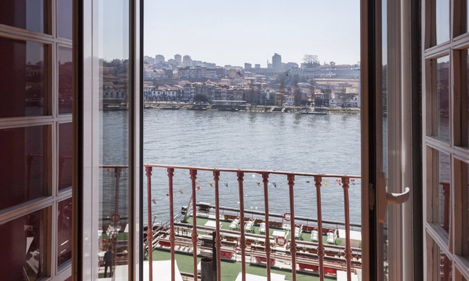 Sao Nicolau Hotel | Elegant Go2oporto Ribeira do Porto - Rated 9.4/10