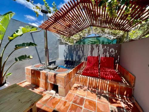 St. Helena Bay House | Relax at Goblin's Creek with Oceanfront Views and Pool