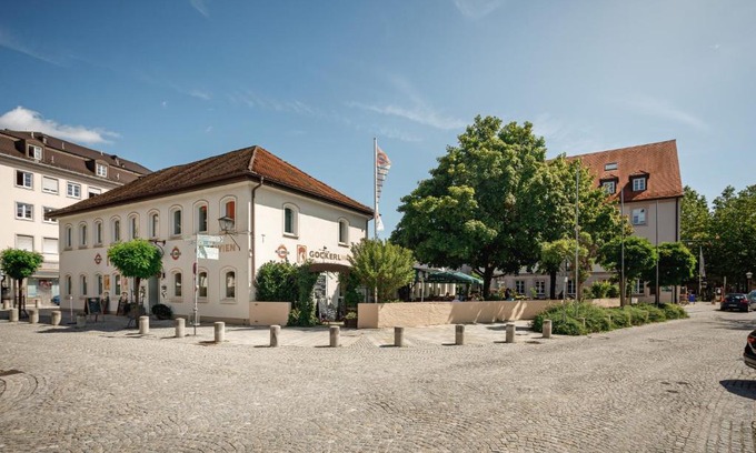 Altotting House | Family-Friendly Gockerlwirt & PilgerPension with Dining Options