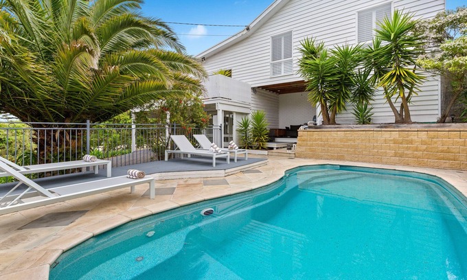 Blairgowrie House | Blairgowrie Beachside Retreat – Family-Friendly with Ocean Views