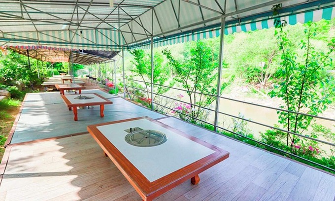 Goesan House | Eco-Friendly Goesan Geumneung Hwangto Pension with Breakfast