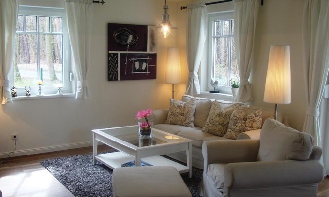 Bad Saarow Apartment | Relax at Goetheresidenz Bad Saarow - 4-Star Family Escape