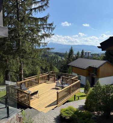 Yablunytsya Ski Chalet | Gogodz Chalet Resort: Family-Friendly Getaway with Pool & Hot Tub