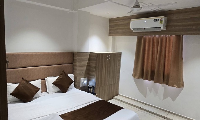 Ahmedabad House | Gokul Guest House
