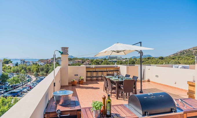 Puerto de Pollensa Apartment | Gola Modern 3-Bedroom Apartment with Oceanfront Views