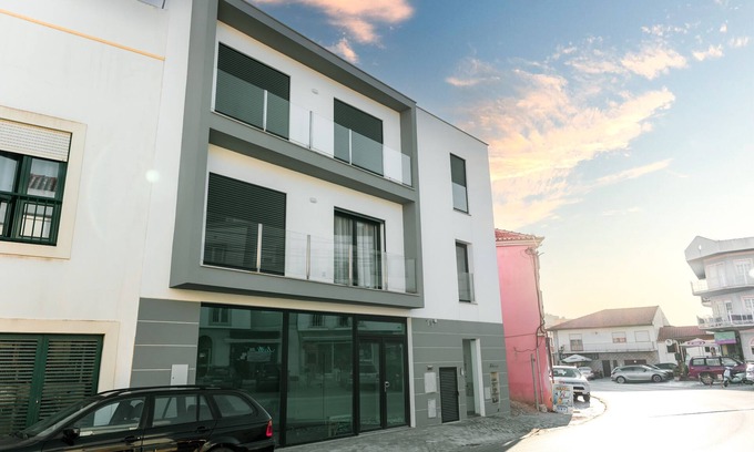 Peniche Apartment | Oceanfront Gold Apartment Ferrel II with Spa & Kitchen