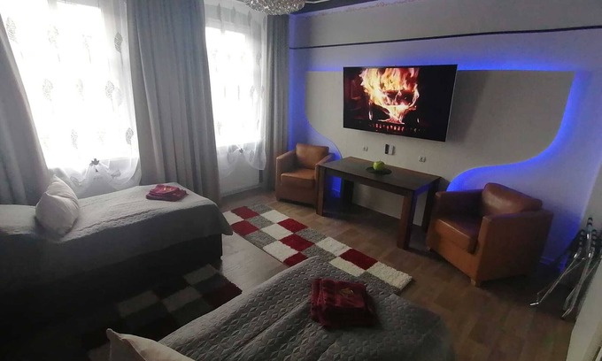 Wittenberge Apartment | Gold Suite: Netflix, Self-Check-In & Top Amenities Await