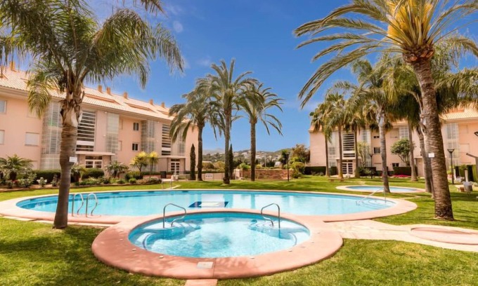 Platja de l'Arenal Apartment | Experience Golde Gardens: Oceanfront Bliss with Spa Retreat
