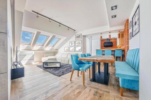 Gdansk City Center Apartment | Golden Apartments Gdansk - Cozy and Bright - Great Location &Swietej Barbary