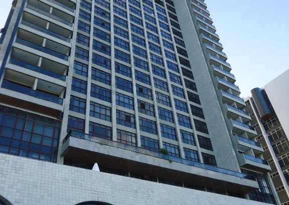Piedade Hotel | Inviting Golden Beach Flat Recife with Ocean View & Pool
