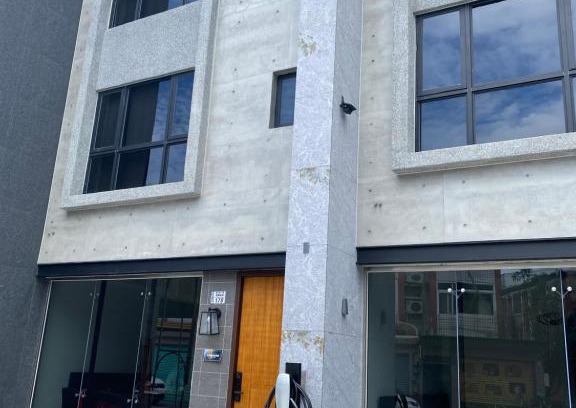 Taitung City Centre House | Inviting Golden Homestay: Rated 9.1, Accessible & Family-Friendly