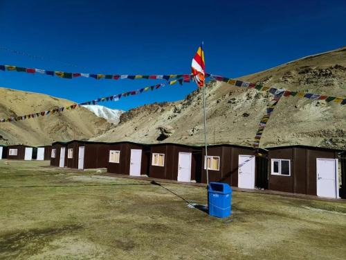 Leh Hotel | Inviting Golden Mark Cottage Near Tsomoriri Lake