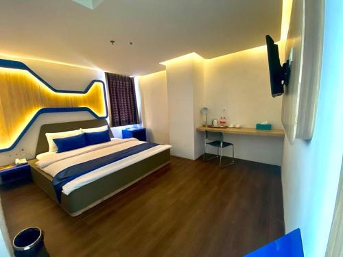 Ambon Hotel | Budget-Friendly Stay at Golden Palace Hotel with Pool