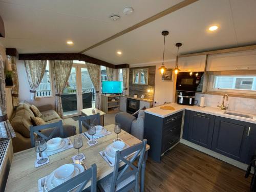 Chapel Saint Leonards Other | Discover Golden Palm Resort: Coastal Caravan Getaway