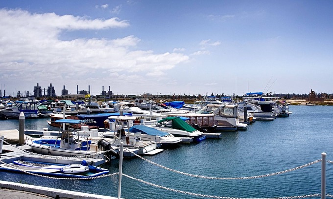 Harbor Hotel | Golden Sails Hotel: Relaxing Pool, Spa & Family-Friendly Stay