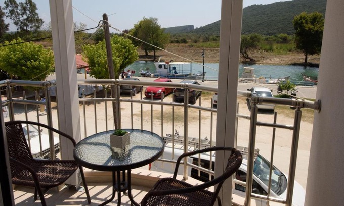 Ammoudia Apartment | Golden Sand: Highly Rated Stay with Family-Friendly Amenities