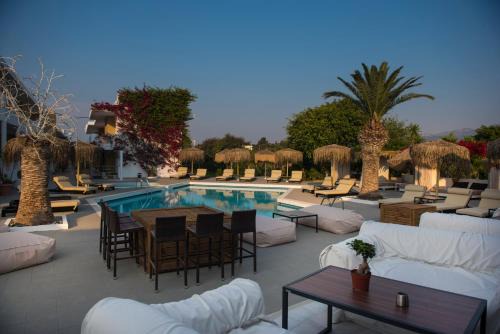 Tingaki Hotel | Golden Star Relax Hotel - Adults Only with Oceanfront Bliss