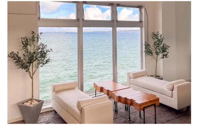 Kin Hotel | Golden Sun Beach Hotel - Family-Friendly Vacation Retreat