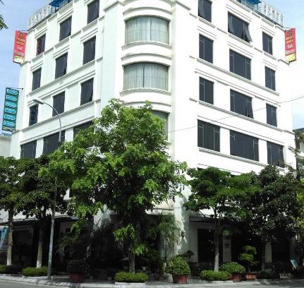 Thai Binh Hotel | Delightful Golden Thai Binh Hotel with Child-Friendly Amenities
