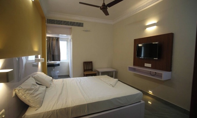 Central Chennai Resort | Golden Tower