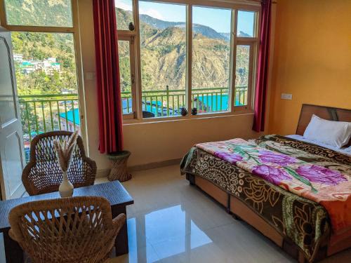 Dharamshala House | Cozy Golden View B&B: Pet-Friendly with Breakfast Included