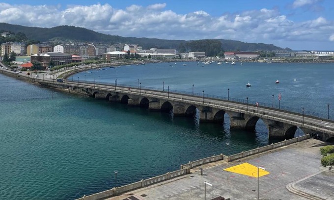 Viveiro Apartment | Oceanfront Bliss at Golden Views - Rated 9.8/10